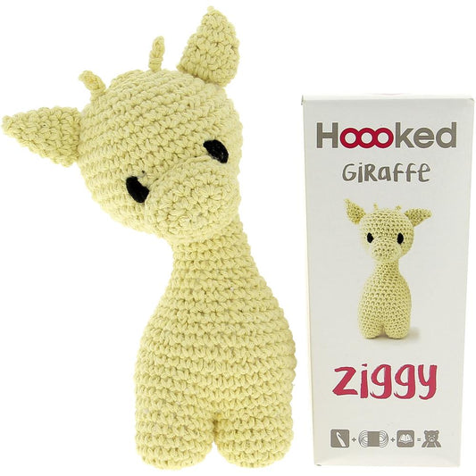 Amigurumi DIY Crochet Kit - Ziggy Giraffe - Popcorn Yellow - Hoooked