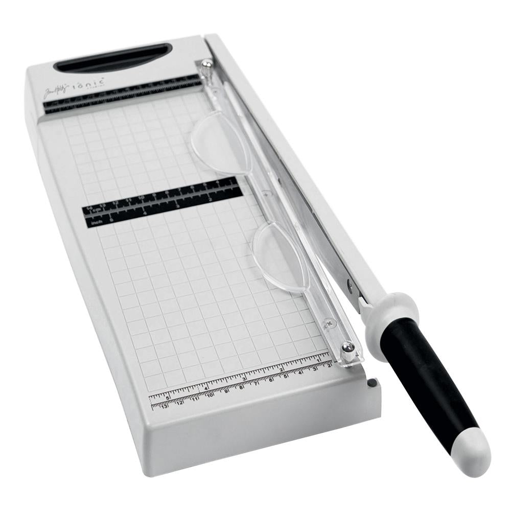 Crafter's Companion - 8.5 Guillotine Paper Trimmer (with bonus scoring tool )